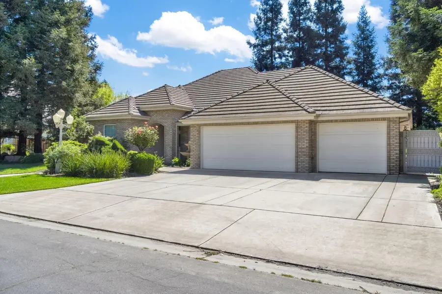 5025 W Birch Avenue, Fresno, CA 93722 - #3