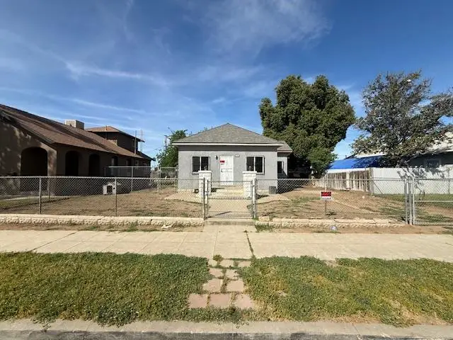 441 N Clark Street, Fresno, CA 93701 - #2