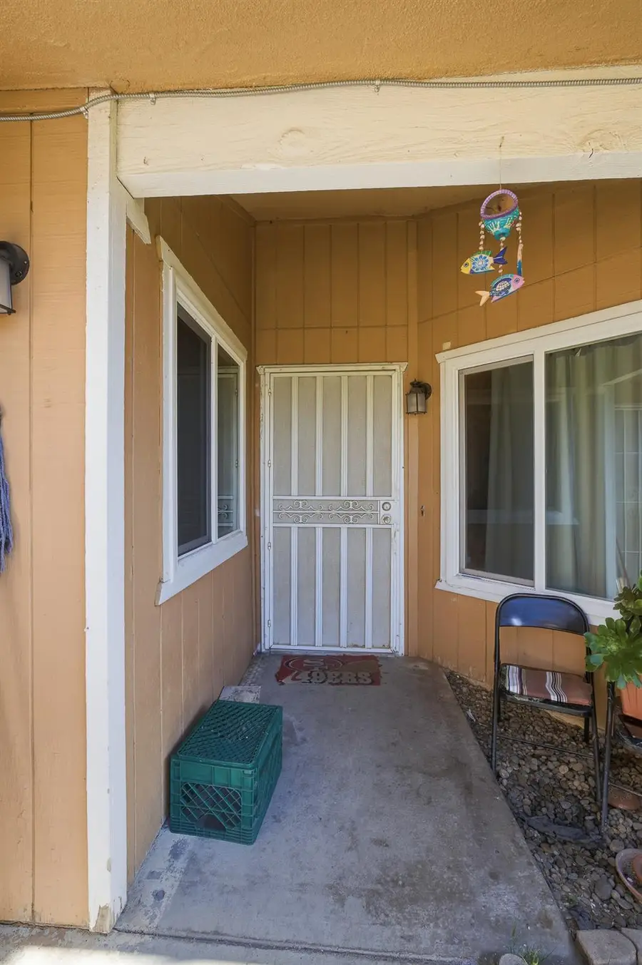 2580 N Knoll Avenue, Fresno, CA 93722 - #2