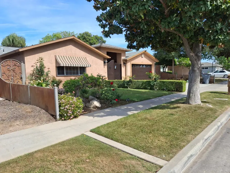 4550 N Holt Avenue, Fresno, CA 93705 - #2