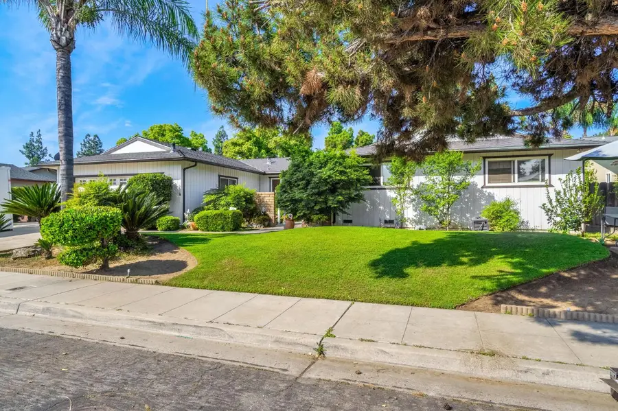 1488 Whittier Avenue, Clovis, CA 93611 - #2