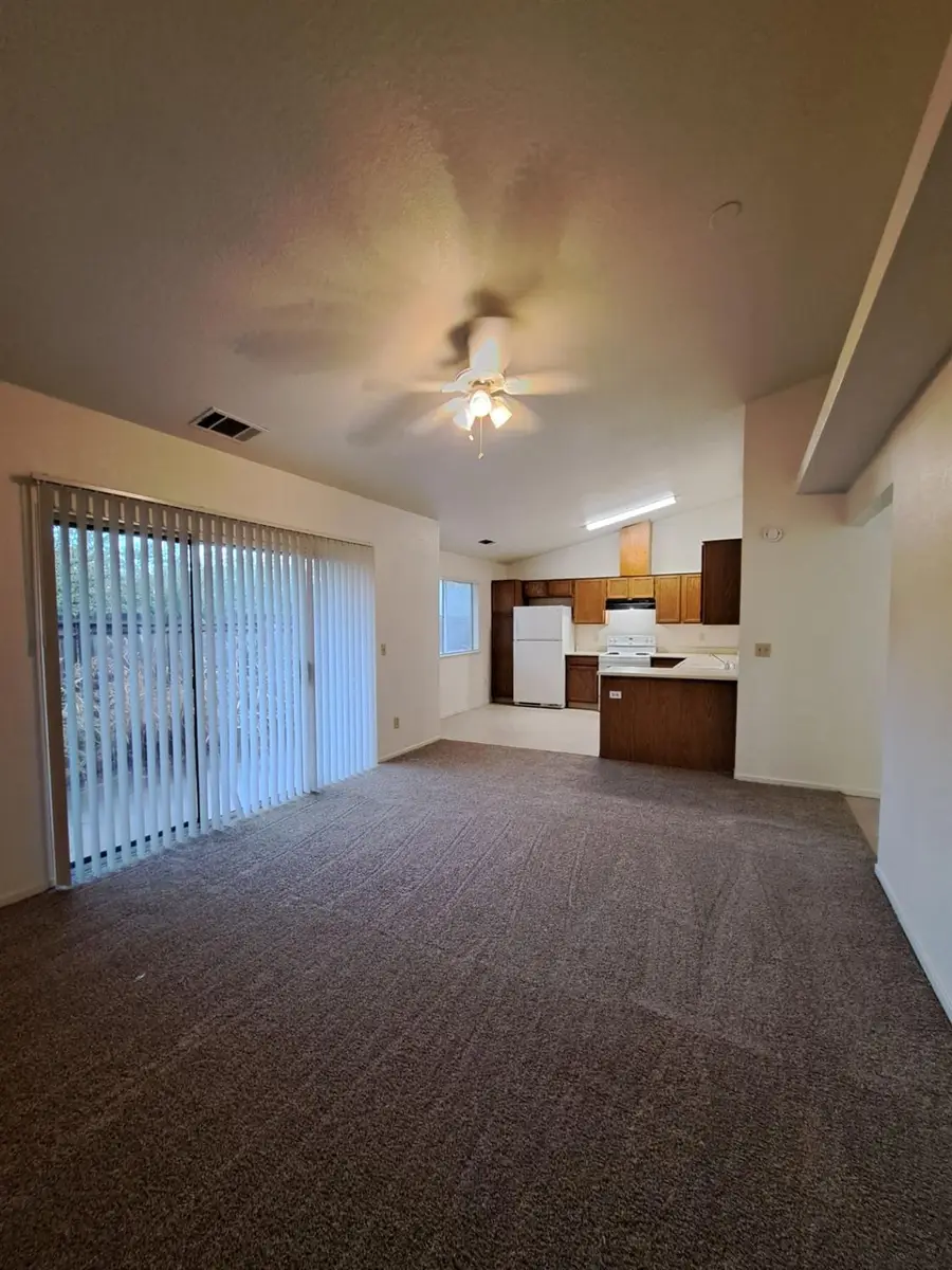 12476 Georgia Lane, Madera, CA 93637 - #3