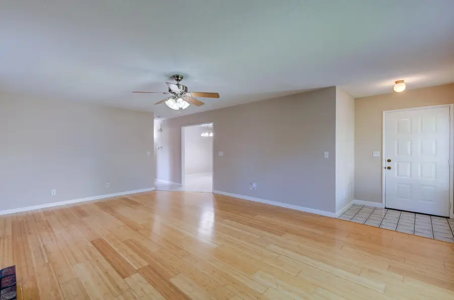 2394 Scott Avenue, Clovis, CA 93611 - #3