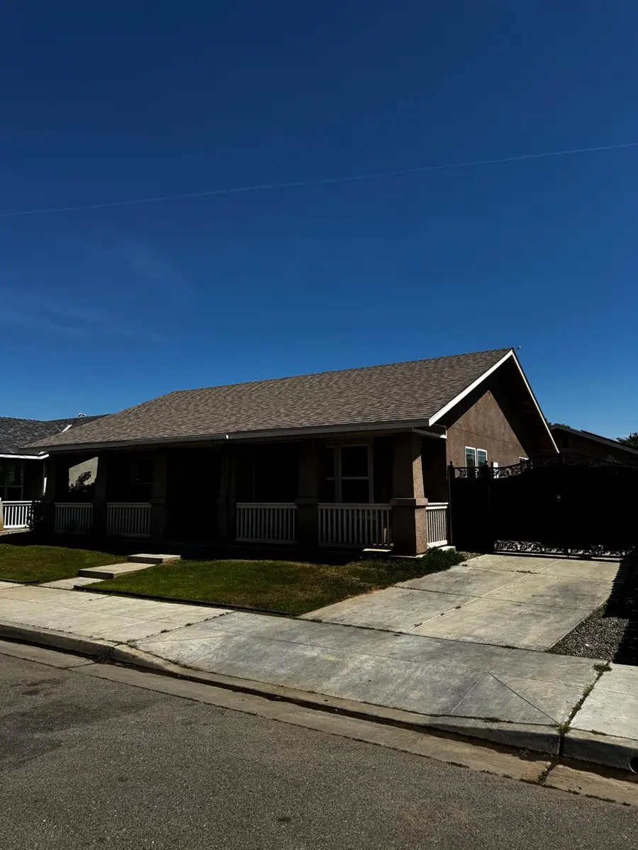 3237 Whittier Avenue, Clovis, CA 93611 - #3
