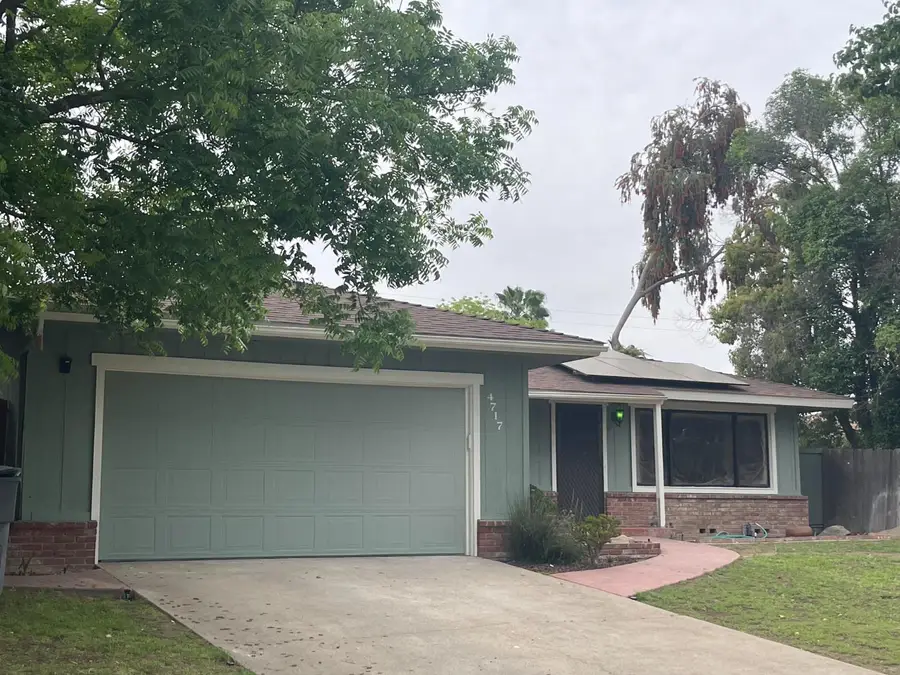 4717 N Bengston Avenue, Fresno, CA 93705 - #3