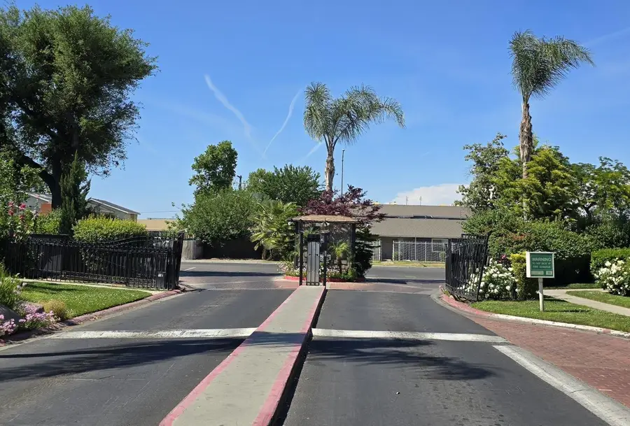 4860 E Lane Avenue #118, Fresno, CA 93727 - #3