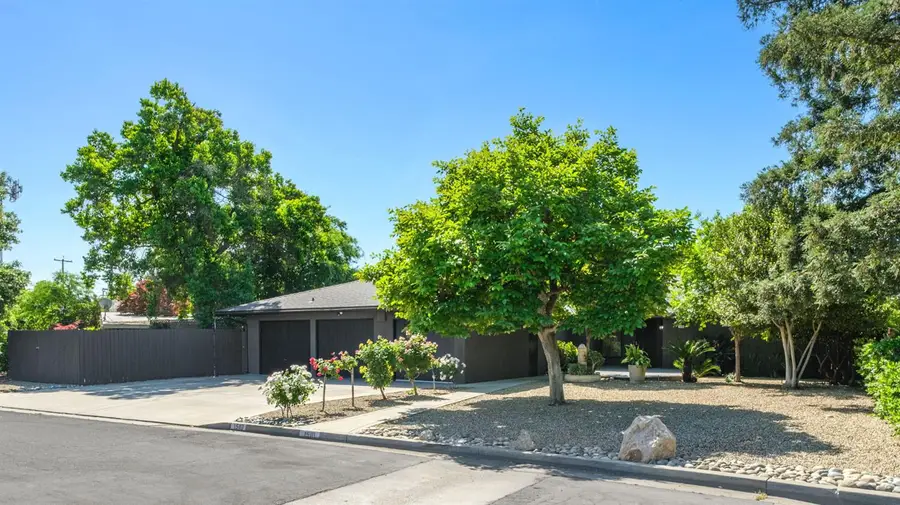 1510 E Austin Way, Fresno, CA 93704 - #2