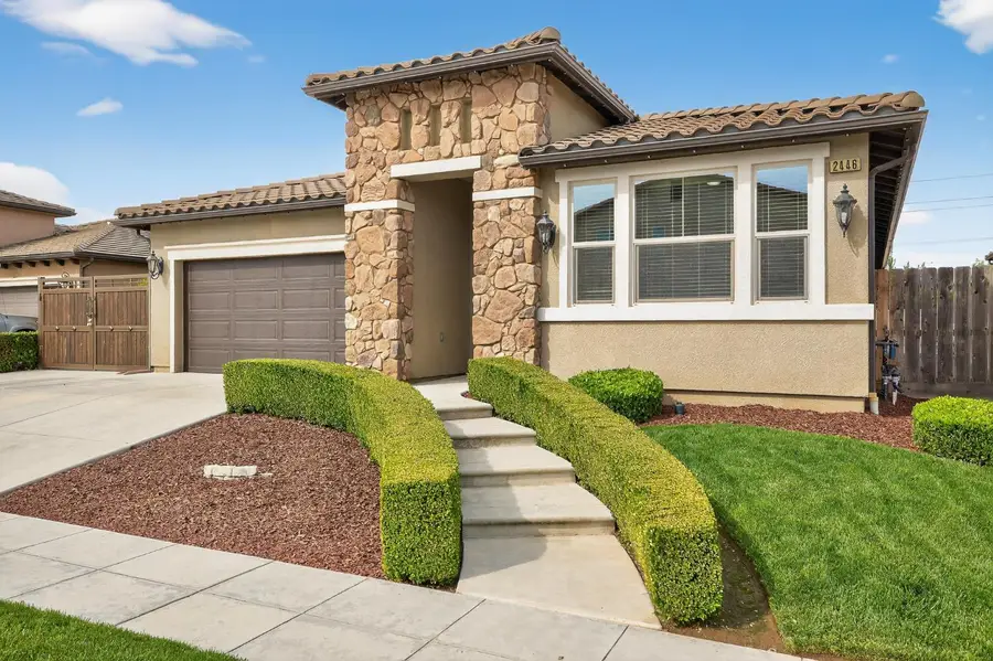 2446 S Claremont Avenue, Fresno, CA 93727 - #3