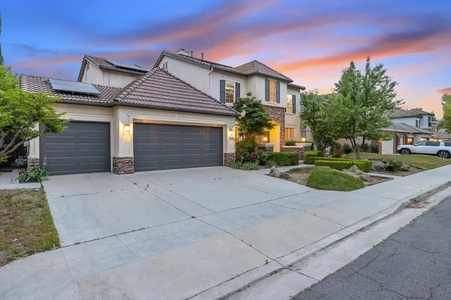 9358 N Winery Avenue, Fresno, CA 93720 - #2