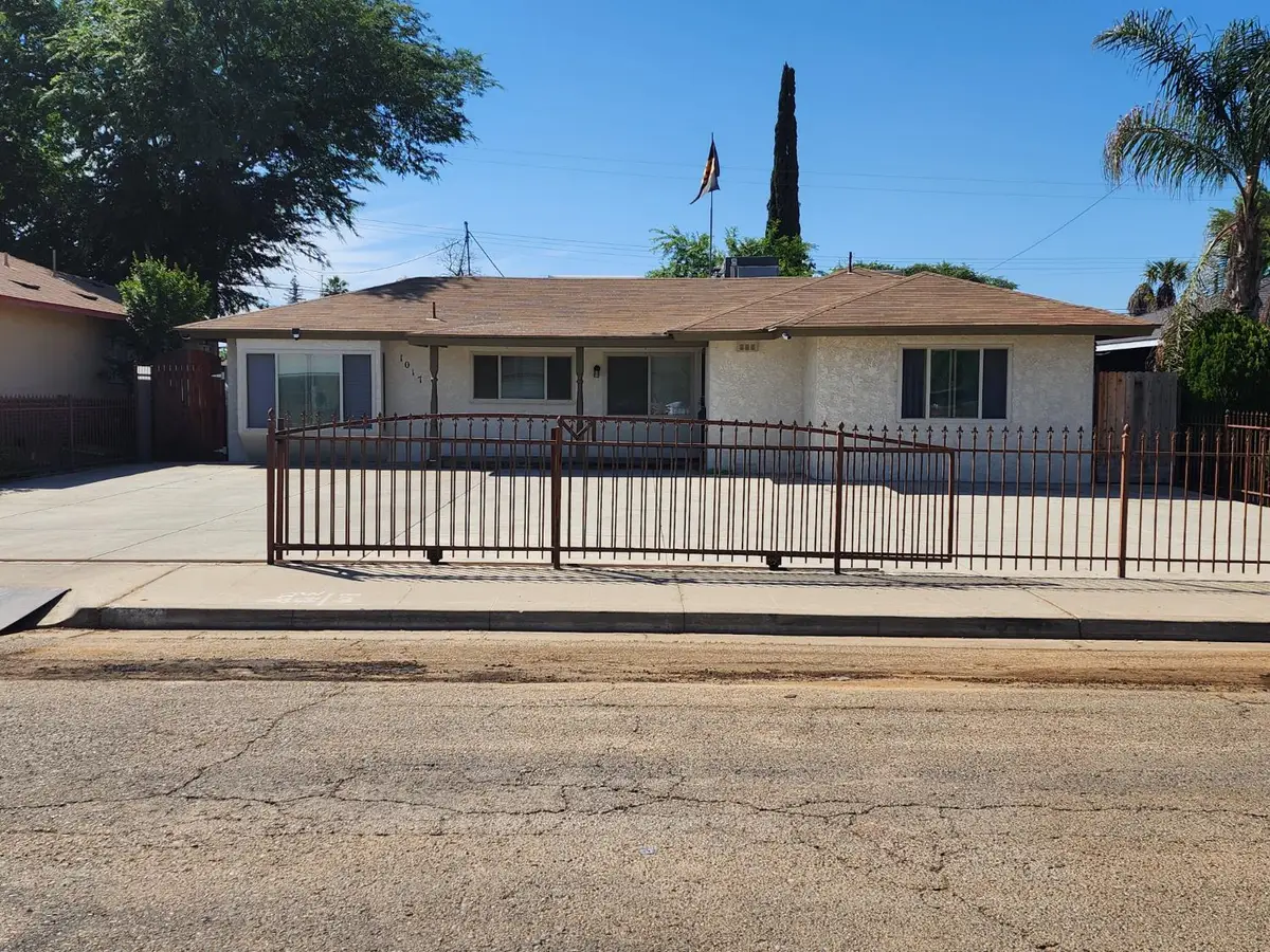 1017 W Vassar Avenue, Fresno, CA 93705 - #1