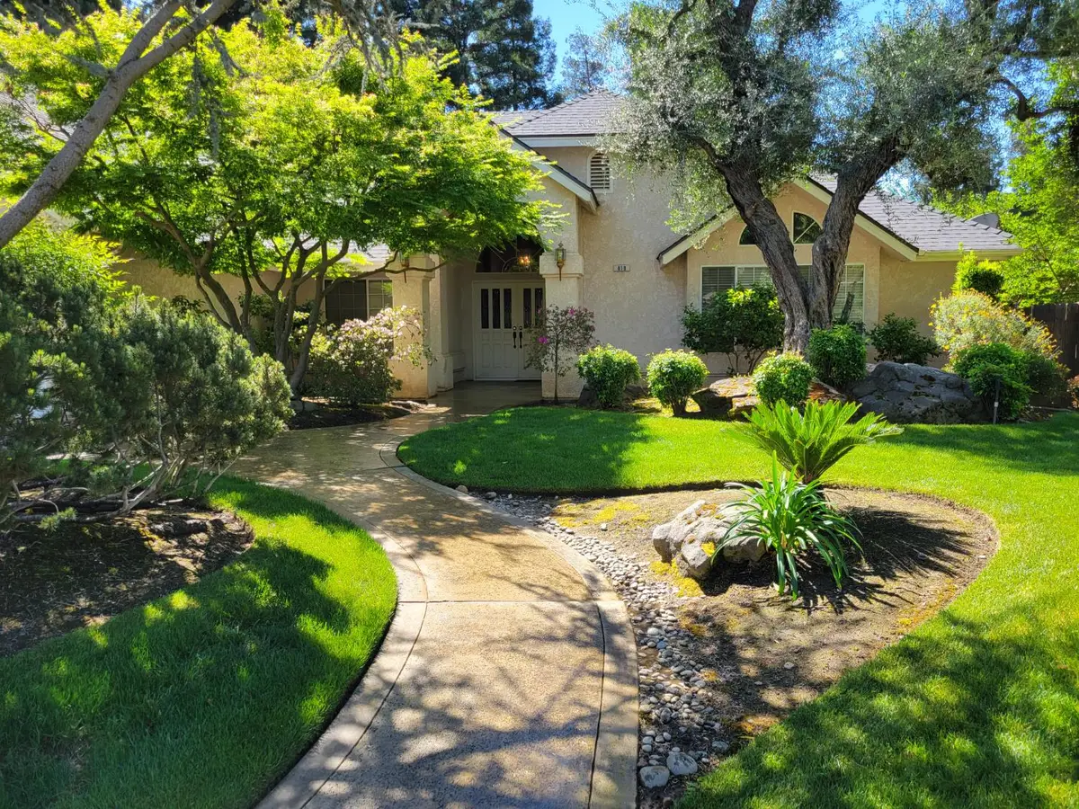 819 E Woodhaven Lane, Fresno, CA 93720 - #1