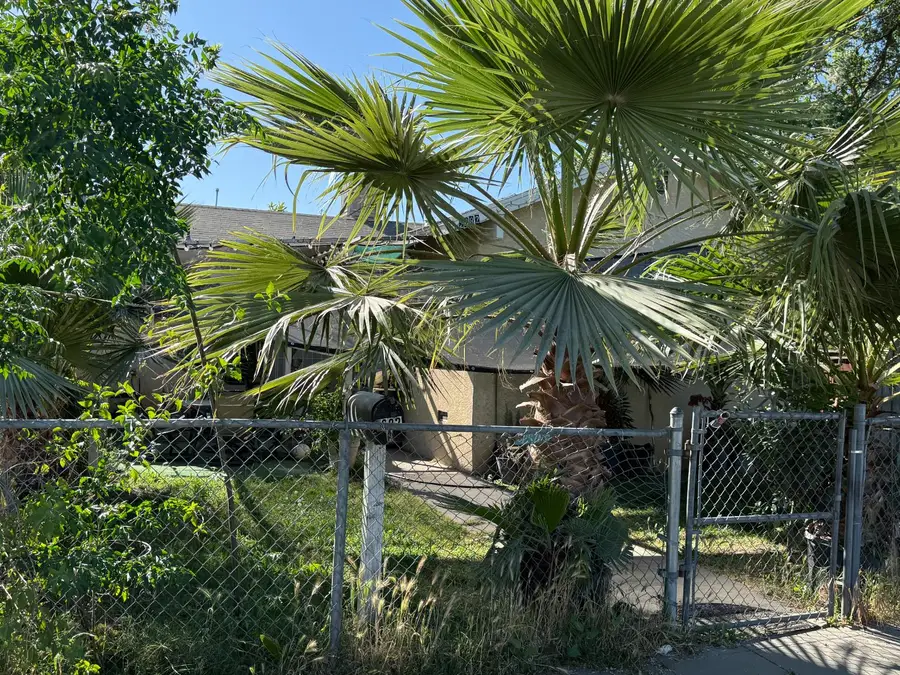 2680 S 10th Street, Fresno, CA 93725 - #2