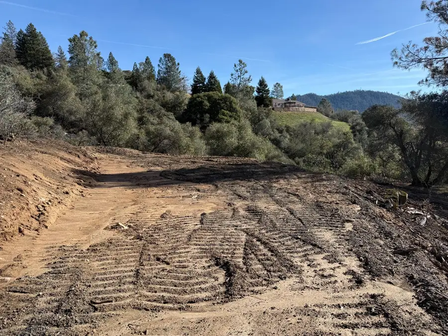 32 Suncrest Drive, Oakhurst, CA 93644 - #2