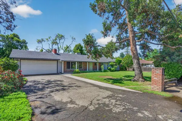445 W San Jose, Fresno, CA 93704