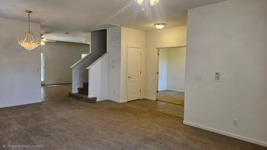 580 W Sunset Street, Kingsburg, CA 93631 - #2