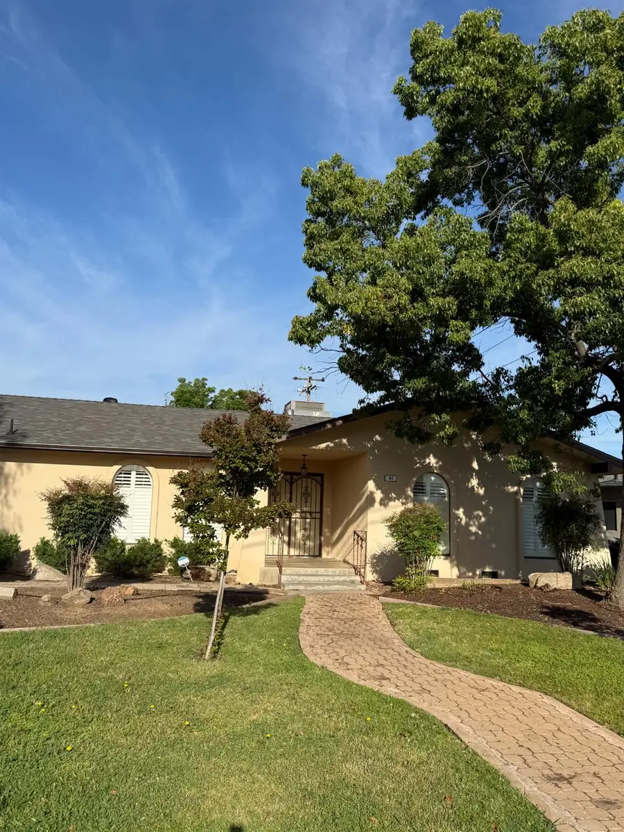 91 O Street, Sanger, CA 93657 - #2