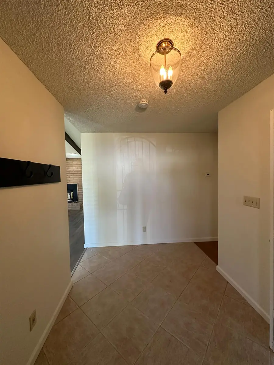 91 O Street, Sanger, CA 93657 - #3