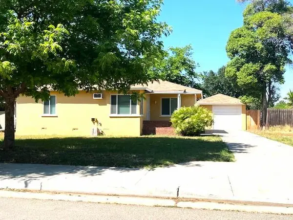 214 E Linden, Reedley, CA 93654