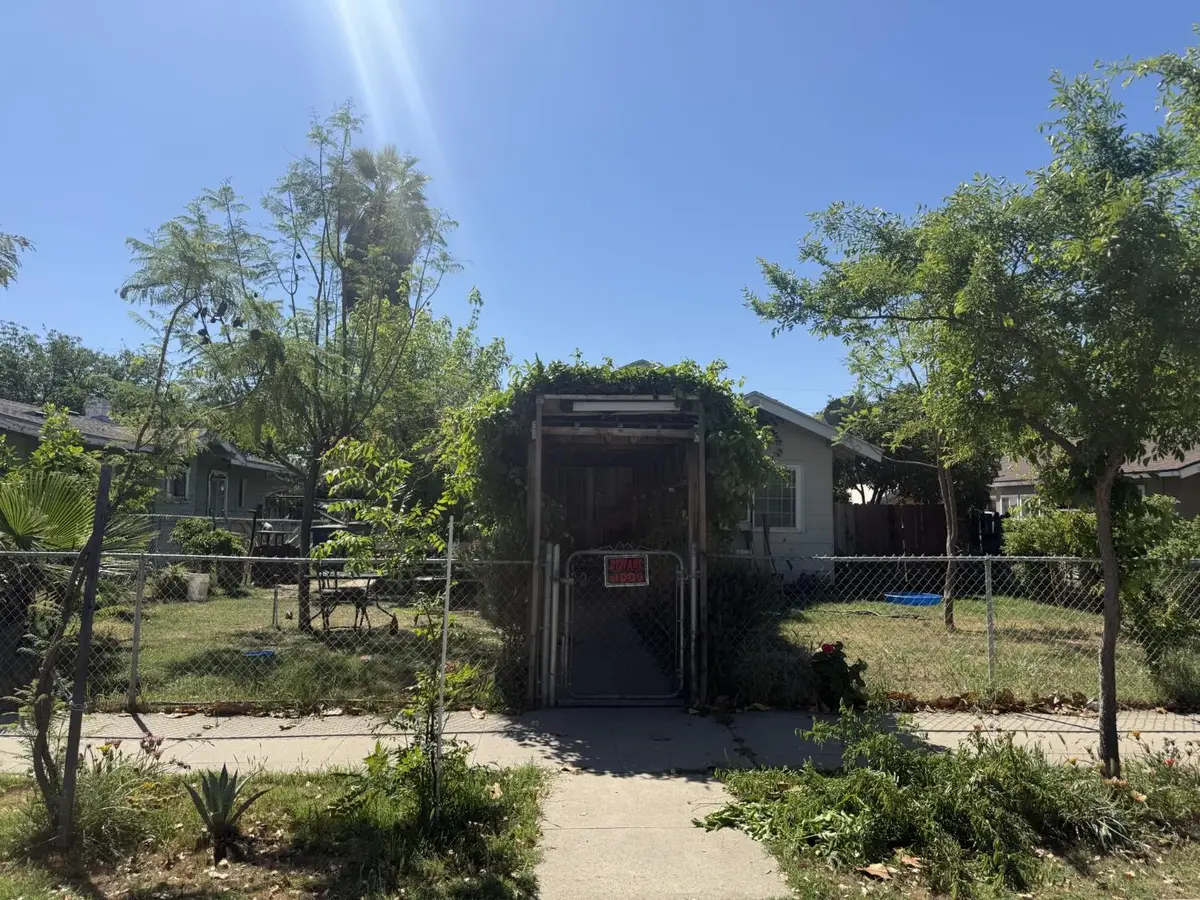 3134 E Lyell Avenue, Fresno, CA 93702 - #1