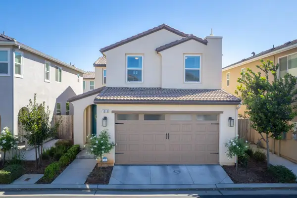 1916 Chennault Lane, Clovis, CA 93611