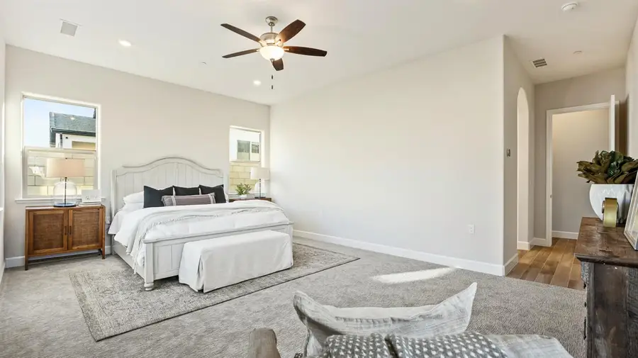 2548 N Annie Drive, Fresno, CA 93727 - #3