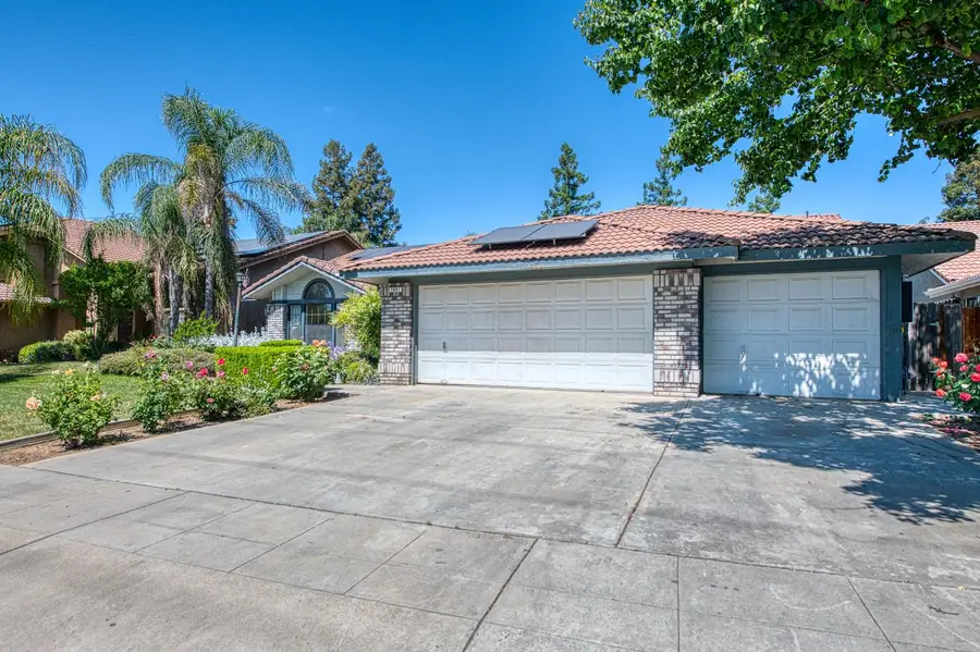 2091 Escalon Avenue, Clovis, CA 93611 - #3