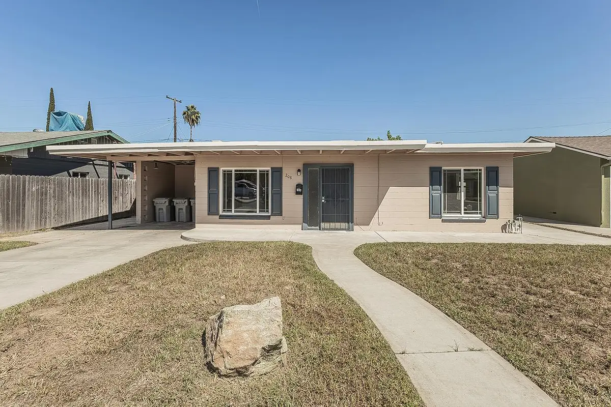208 W Hampton Way, Fresno, CA 93705 - #1