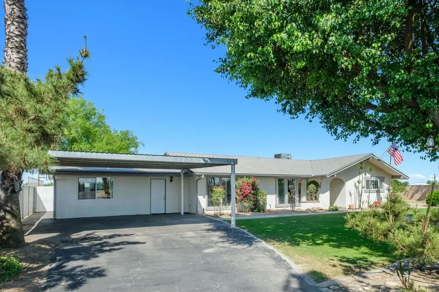 8519 S Orange Avenue, Fresno, CA 93725 - #3