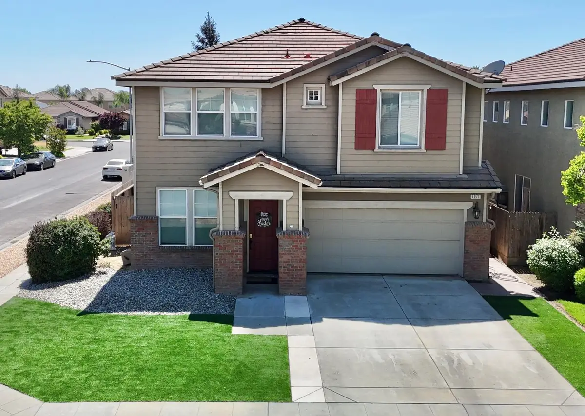 7071 E Dayton Avenue, Fresno, CA 93737 - #1