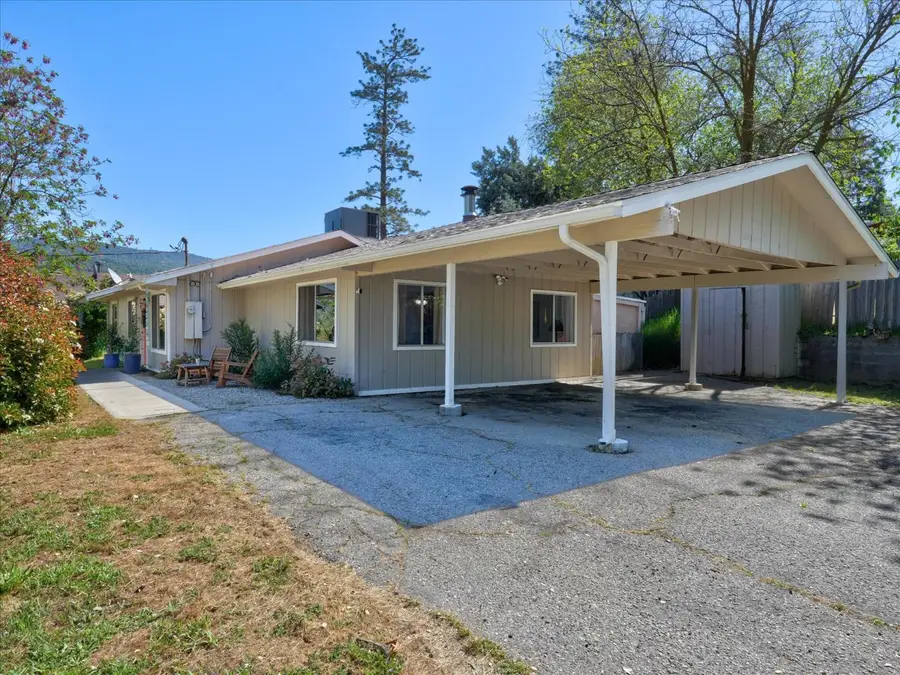 40885 Elliott Drive, Oakhurst, CA 93644 - #2