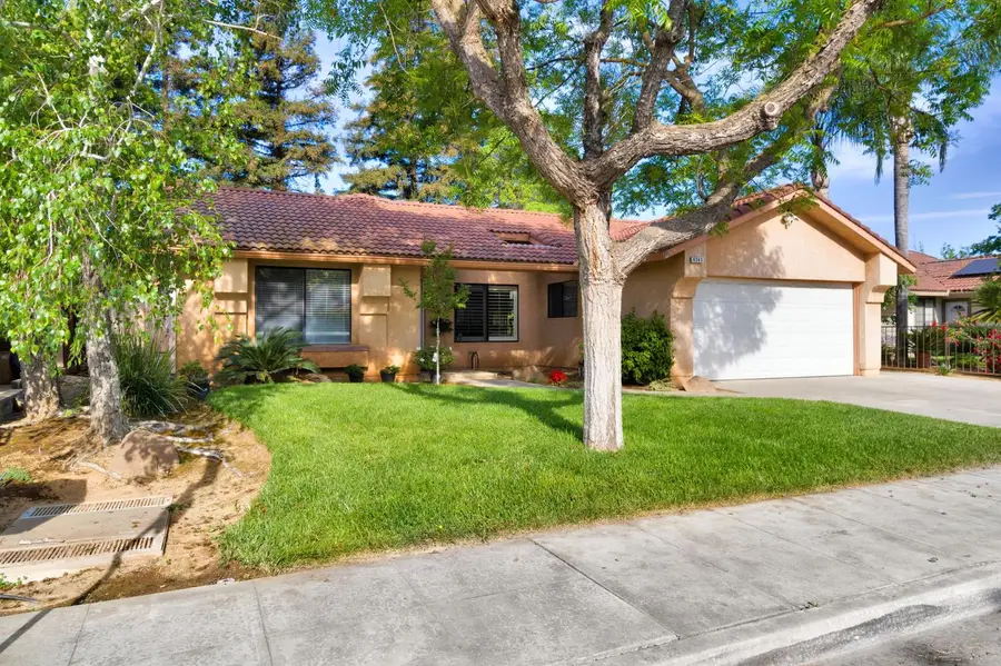 6241 N Lodi Avenue, Fresno, CA 93722 - #2