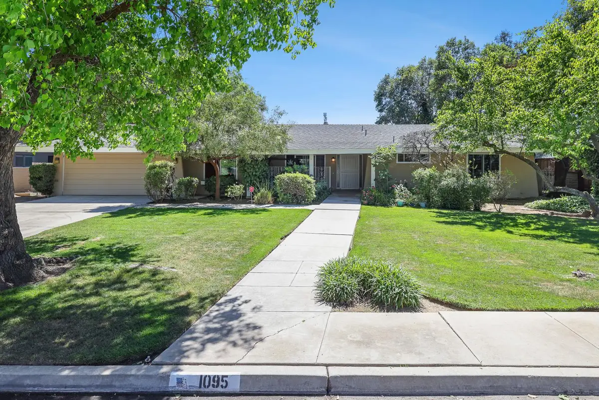 1095 W Roberts Avenue, Fresno, CA 93711 - #1