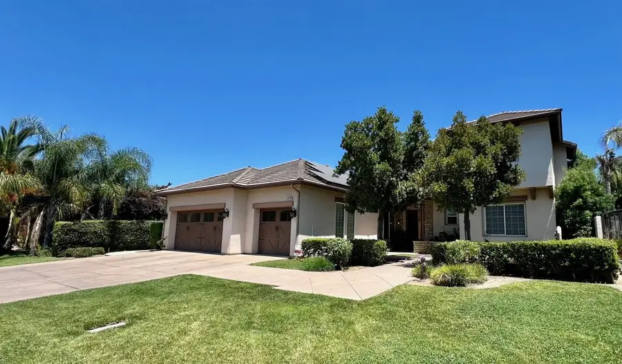 8730 Laguna Street, Chowchilla, CA 93610 - #2