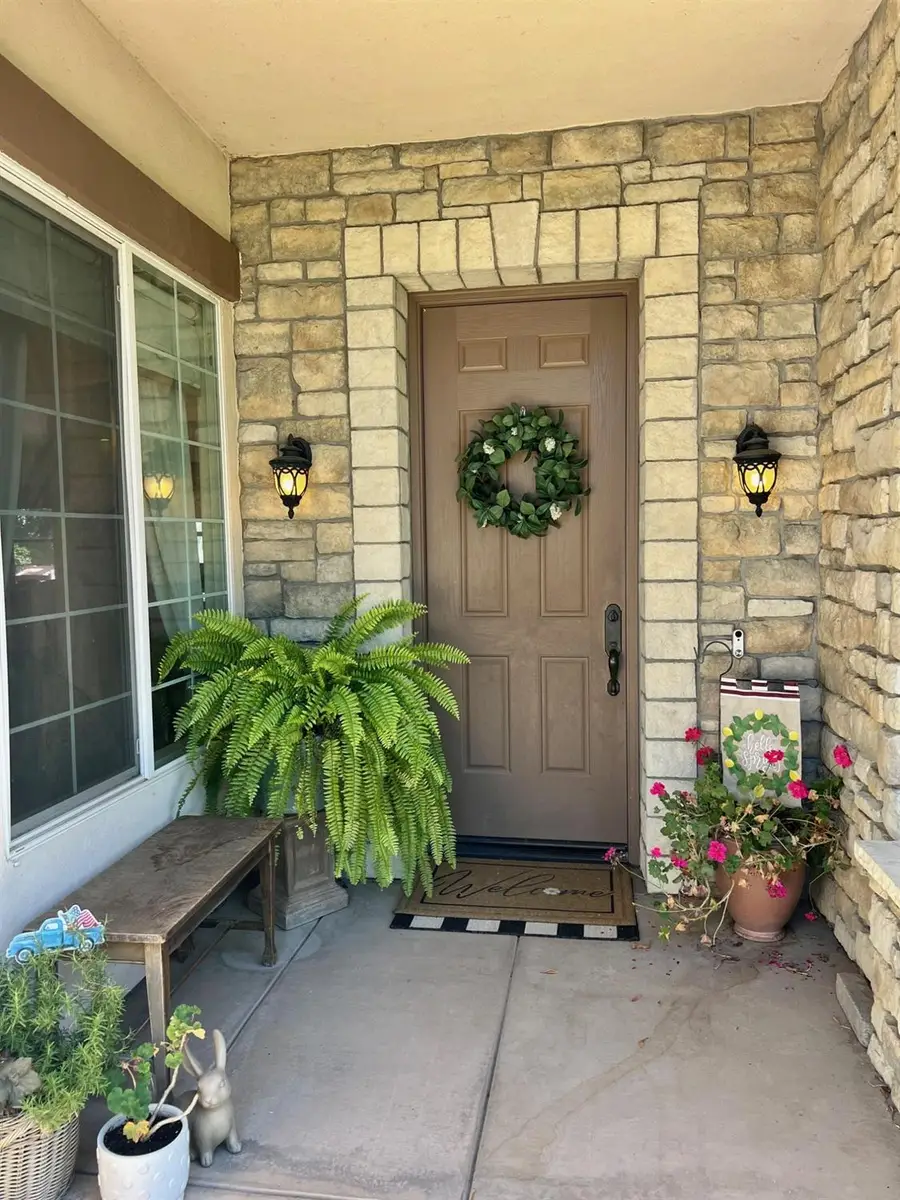 8730 Laguna Street, Chowchilla, CA 93610 - #3