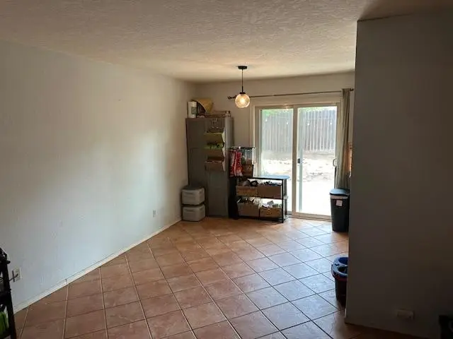 3312 N Hanover Avenue, Fresno, CA 93722 - #3