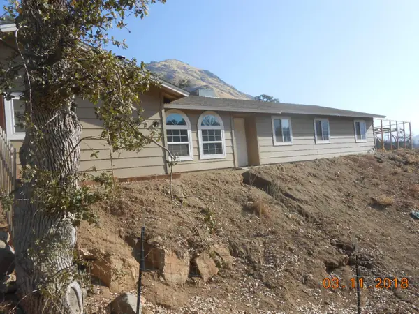 1773 Erwin Lane, Yokuts Valley, CA 93675