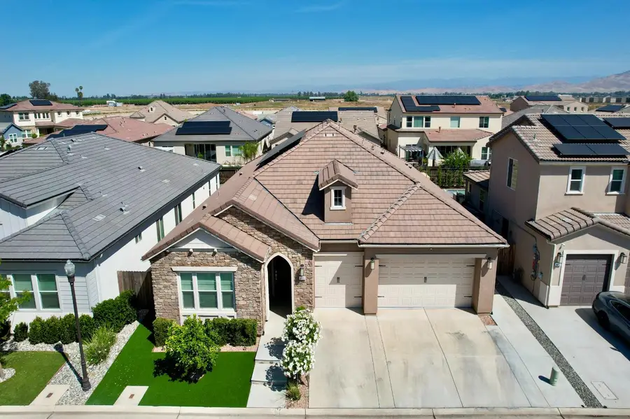 445 Bloom Lane, Clovis, CA 93619 - #2