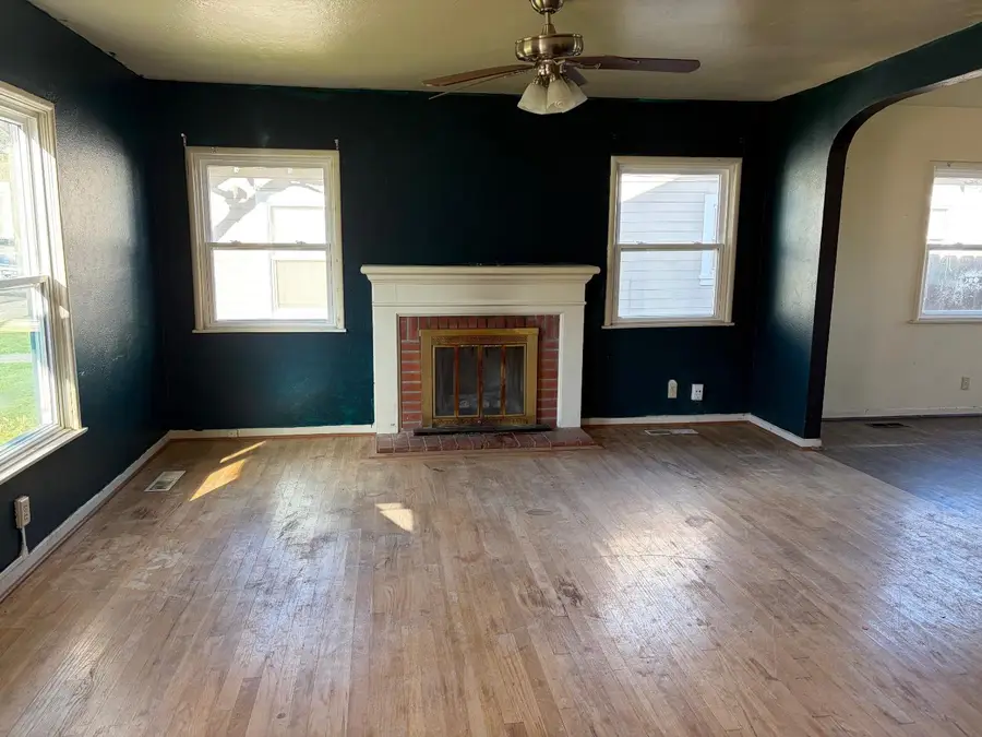 397 Hoover Street, Coalinga, CA 93210 - #3