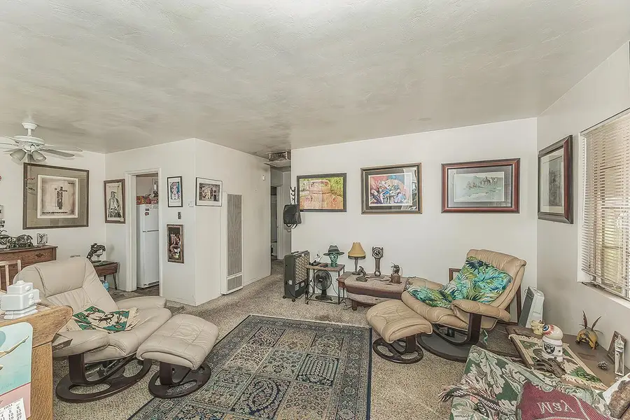 805 E Andrews Avenue, Fresno, CA 93704 - #2