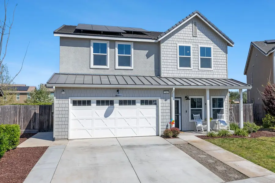 246 Huntington Avenue S, Madera, CA 93636 - #2