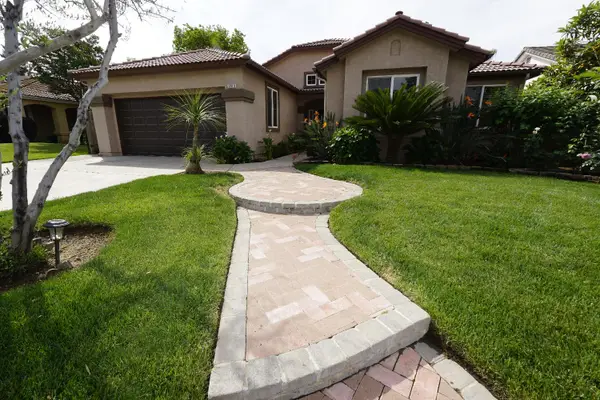 5919 W Chennault Avenue, Fresno, CA 93722