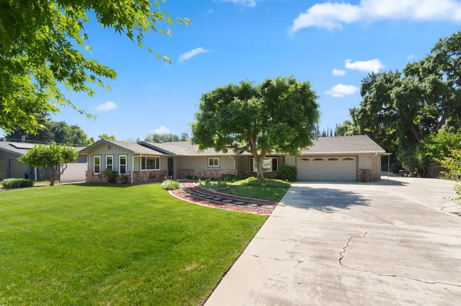 232 Trout Lake Drive, Sanger, CA 93657 - #3