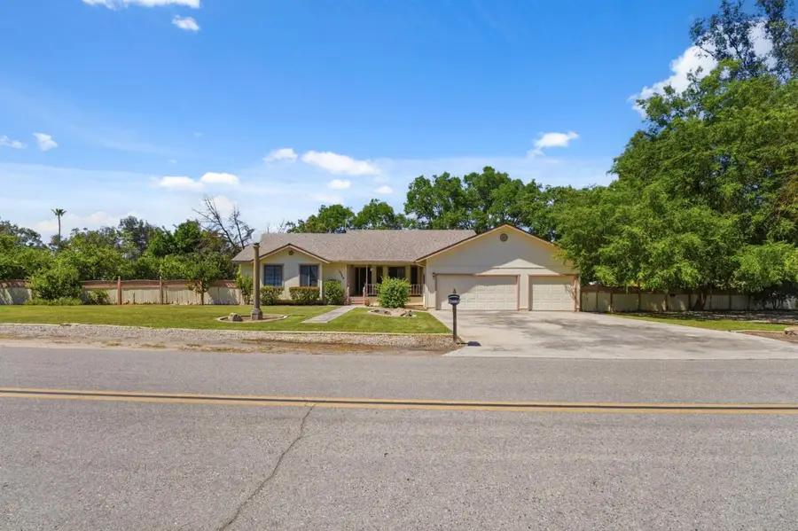 19098 Deane Dr, Madera, CA 93638 - #2