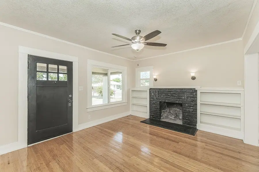1044 E Cornell Avenue, Fresno, CA 93704 - #3