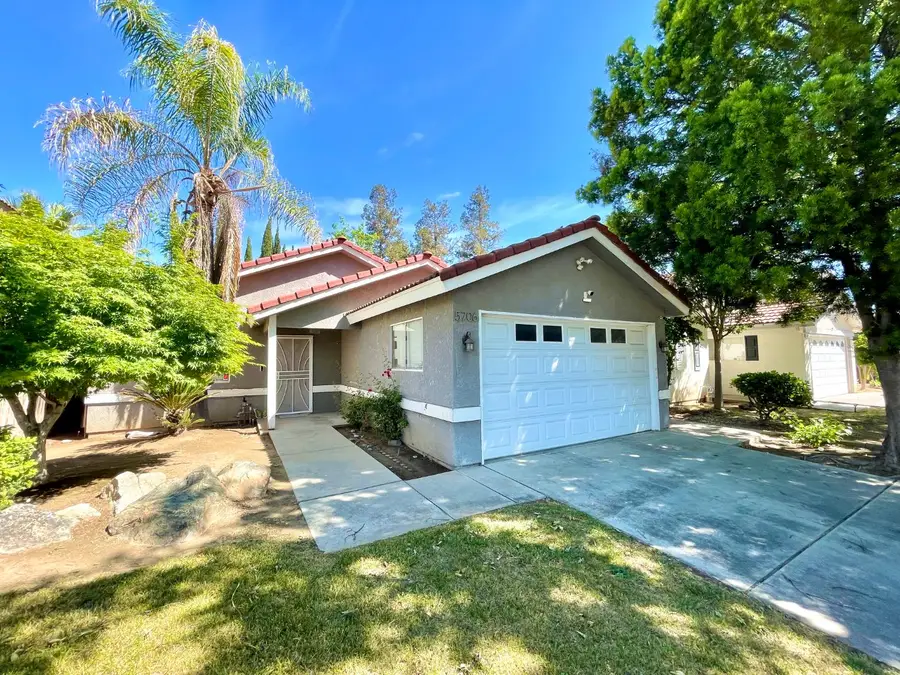 5706 W Ellery Avenue, Fresno, CA 93722 - #2