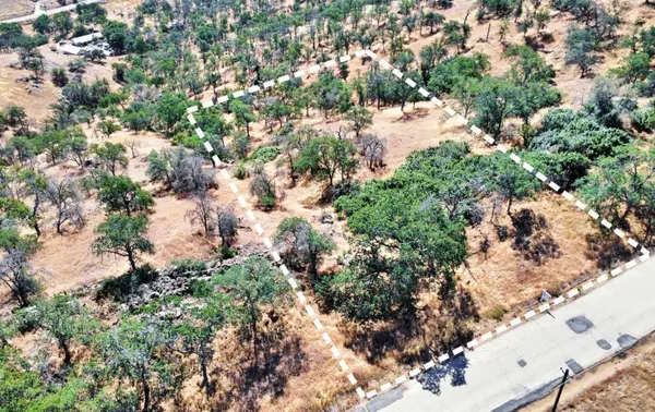 391 Sunflower Lane, Yokuts Valley, CA 93675