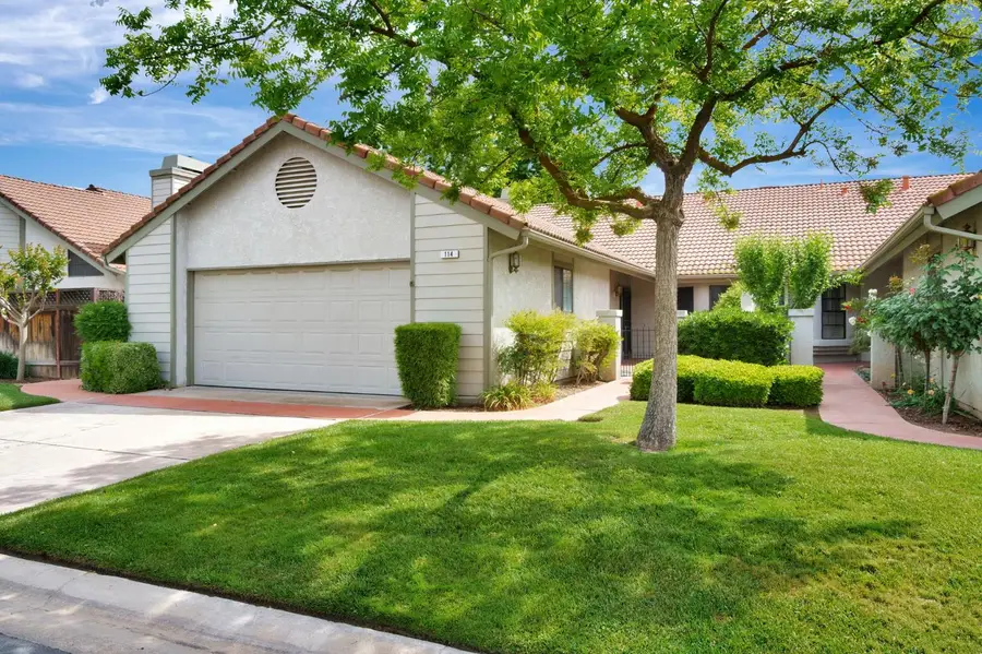 1229 W Bullard Avenue #114, Fresno, CA 93711 - #2