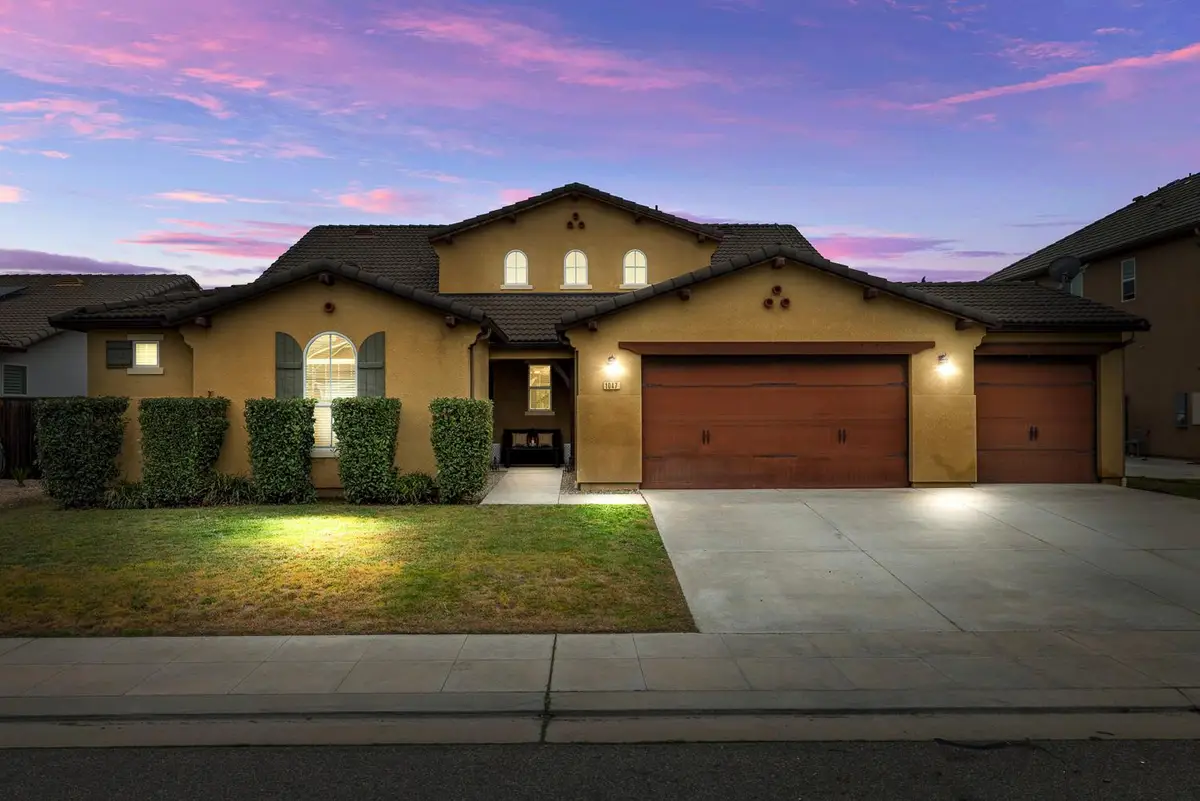 1047 Maine Avenue, Clovis, CA 93619 - #1