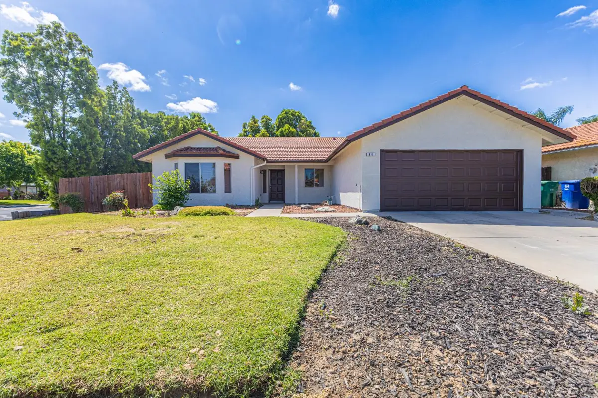 911 3rd Street, Sanger, CA 93657 - #1