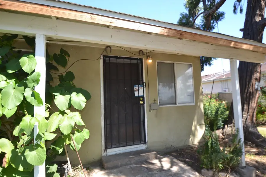 188 Justine Avenue, Reedley, CA 93654 - #3